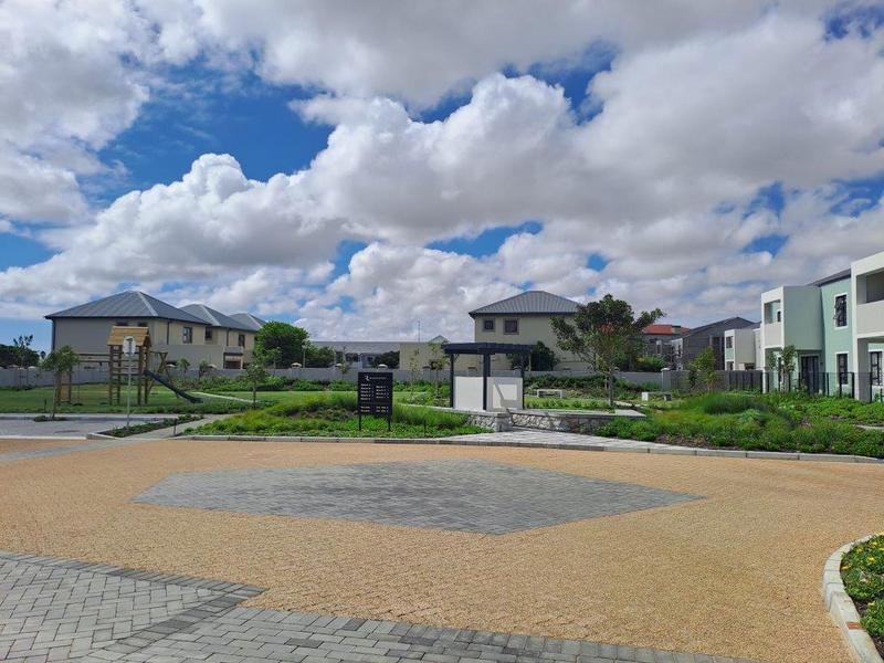 2 Bedroom Property for Sale in Burgundy Estate Western Cape